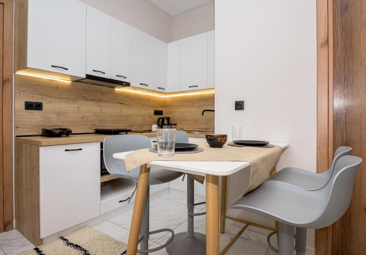 J&S Lux Central Suite 1 أليكسانثيربوليس المظهر الخارجي الصورة
